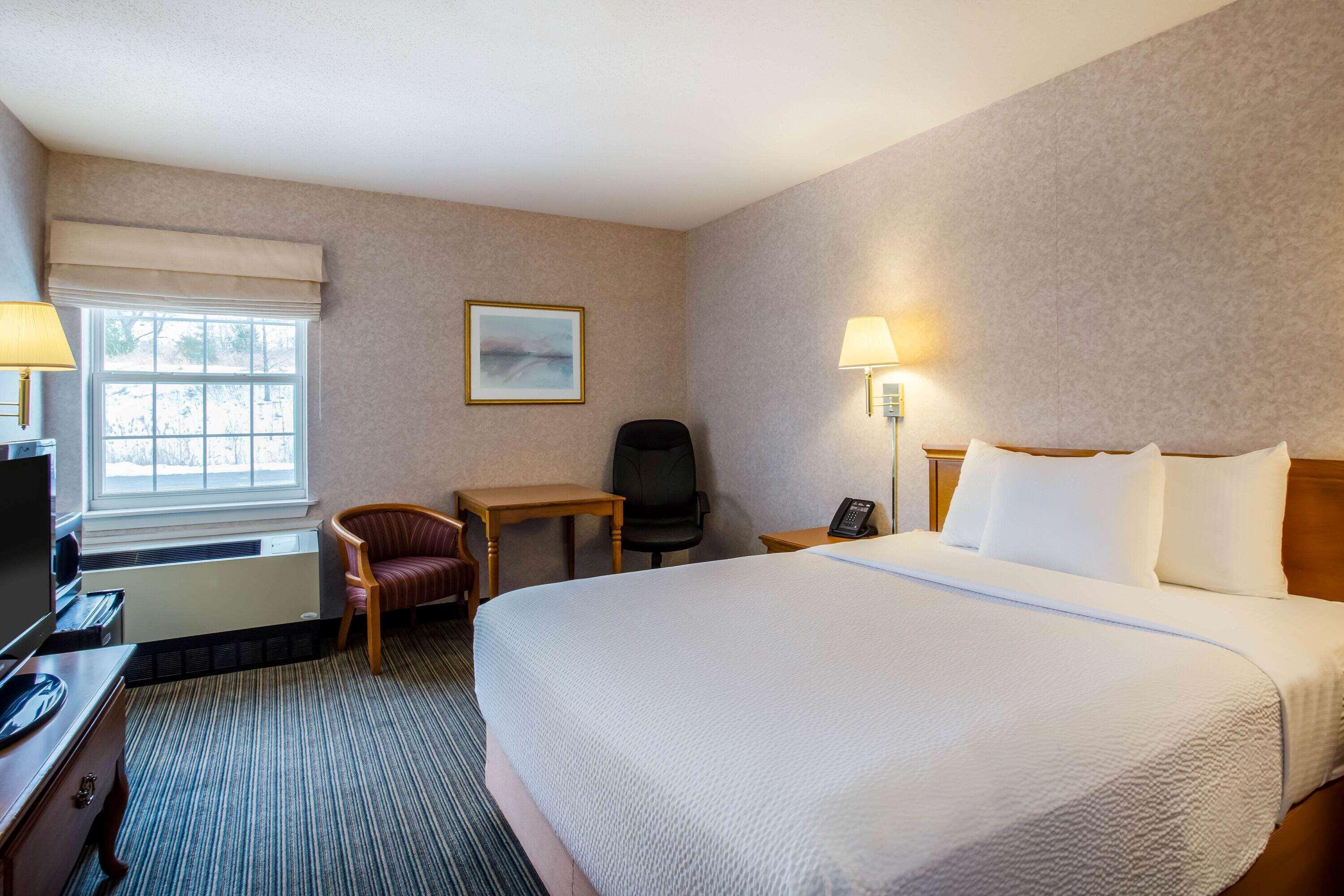 Holiday Inn Express St. Albans By Ihg מראה חיצוני תמונה