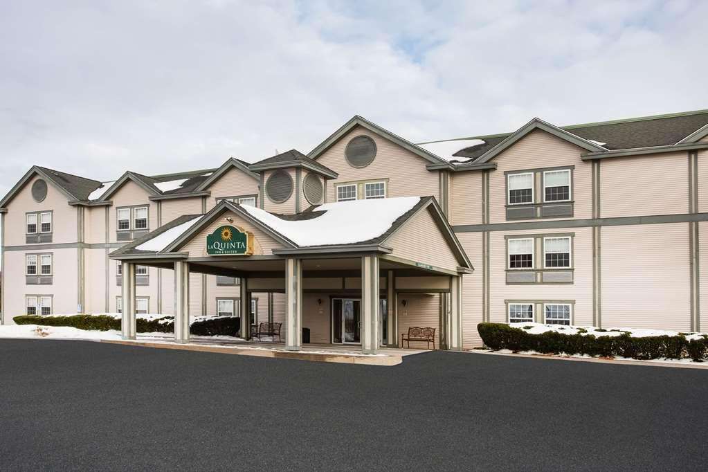 Holiday Inn Express St. Albans By Ihg מראה חיצוני תמונה