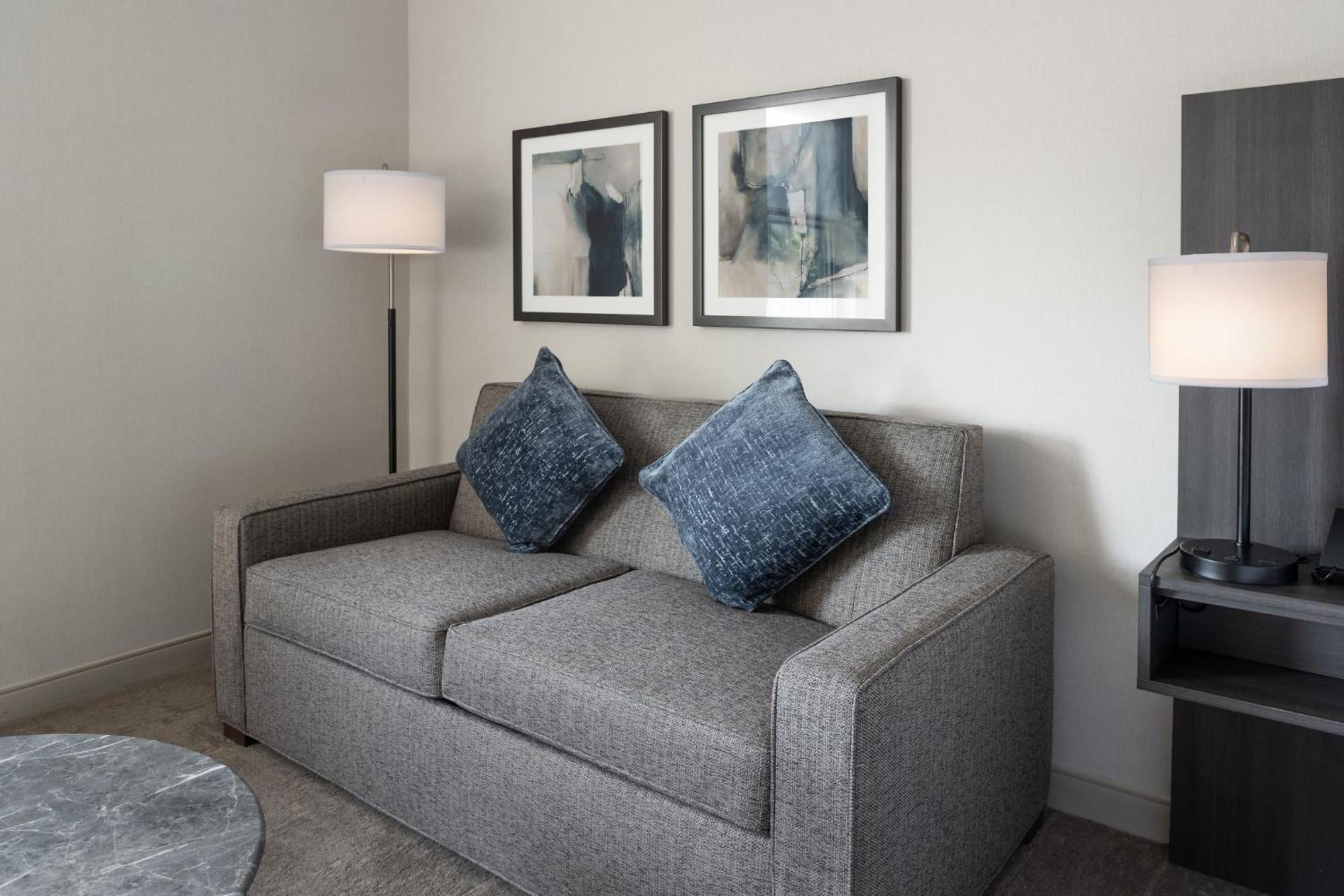 Holiday Inn Express St. Albans By Ihg מראה חיצוני תמונה