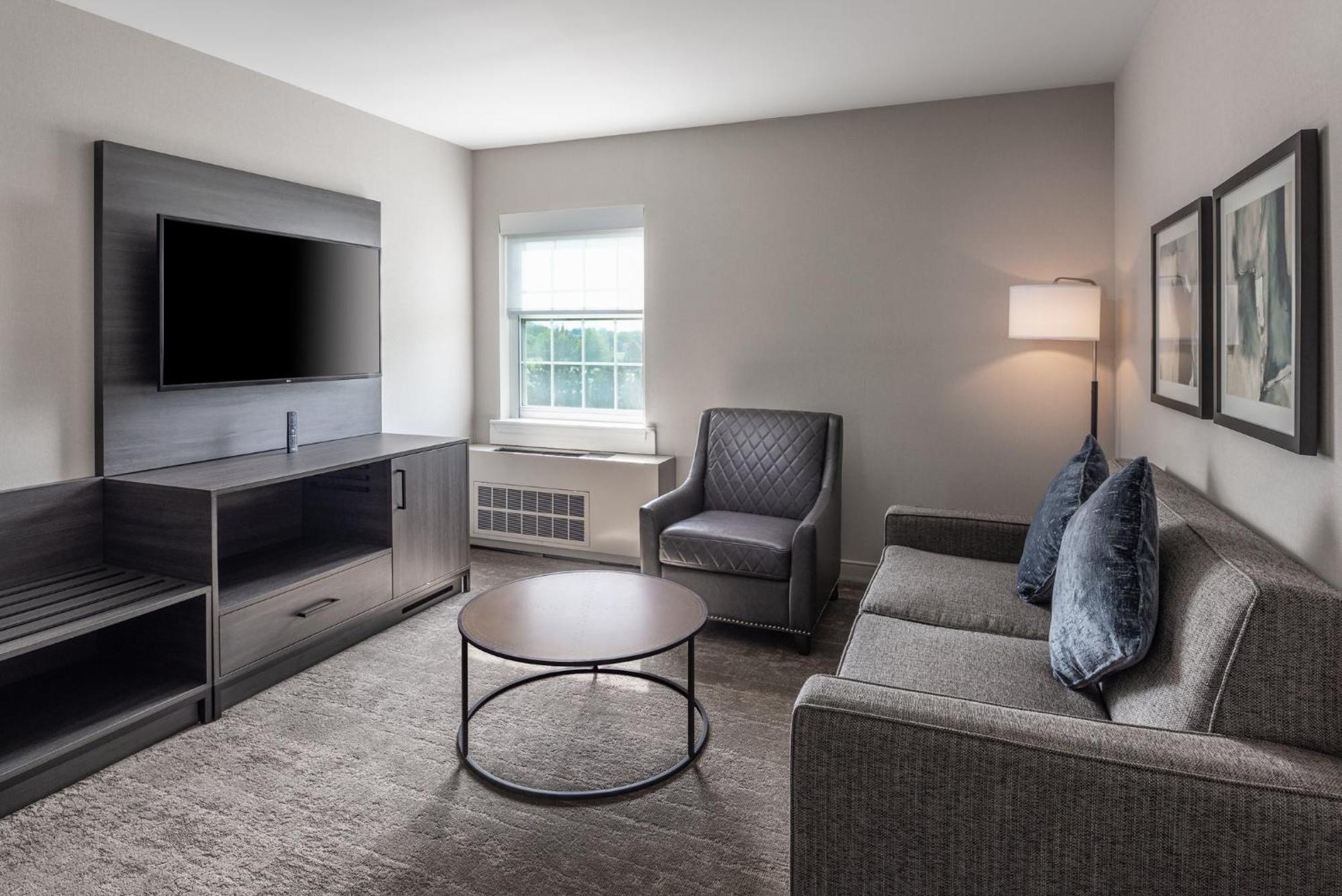 Holiday Inn Express St. Albans By Ihg מראה חיצוני תמונה