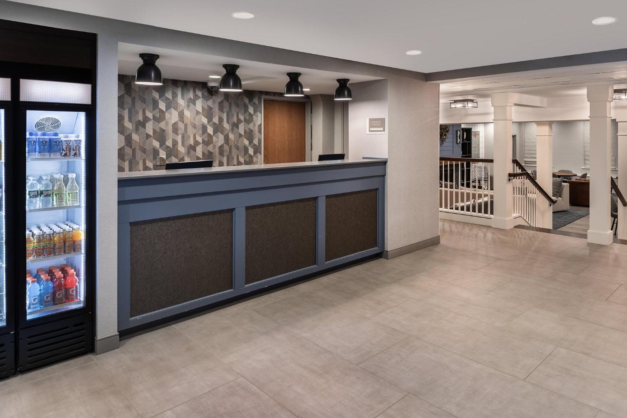 Holiday Inn Express St. Albans By Ihg מראה חיצוני תמונה